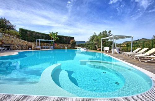Scopello Villa | 380 m² Villa ∙ 6 bedrooms ∙ 12 guests