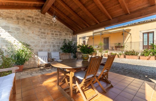 Modica Apartment | 40 m² Apartment ∙ 1 bedroom ∙ 3 guests