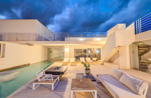 Torretta House | 400 m² House ∙ 4 bedrooms ∙ 8 guests