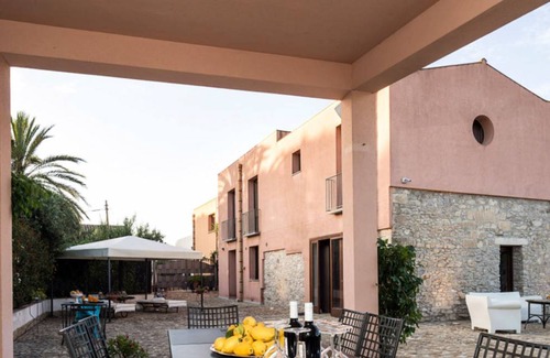 Buseto Palizzolo Villa | 400 m² Villa ∙ 8 bedrooms ∙ 16 guests