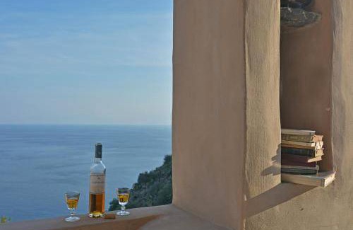 Alicudi Porto Bed & Breakfast | 45 m² Bed and breakfast ∙ 5 guests