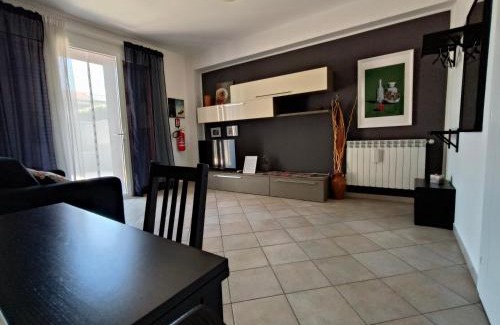 Picanello-Ognina-Barriera-Canalicchio House | 5 C Cutaias Apartment