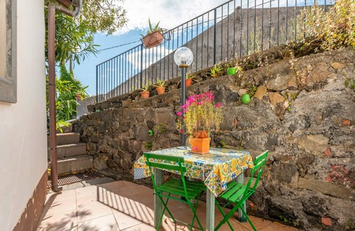 Piedimonte Etneo Apartment | 50 m² Apartment ∙ 1 bedroom ∙ 4 guests