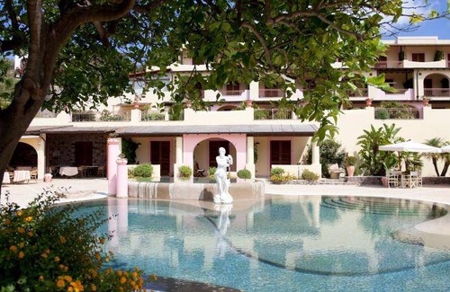 Lipari Historic Centre Apartment | 50 m² Serviced apartment ∙ 10 guests