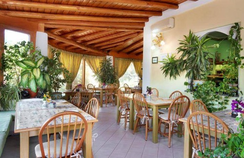 Lipari Historic Centre Apartment | 50 m² Serviced apartment ∙ 10 guests