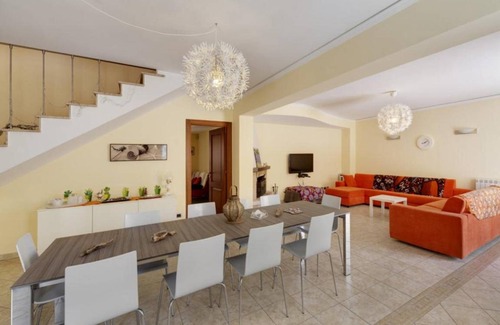 Marina di Ragusa Villa | 500 m² Villa ∙ 7 bedrooms ∙ 22 guests