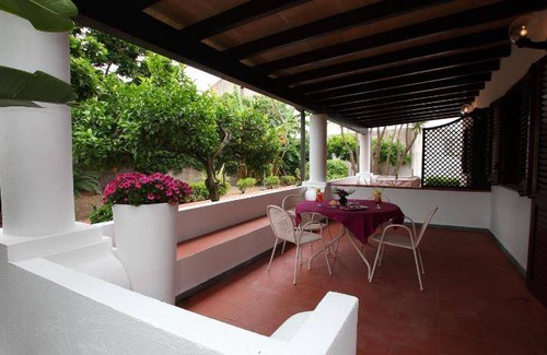 Lipari Historic Centre Apartment | 55 m² Serviced apartment ∙ 5 guests