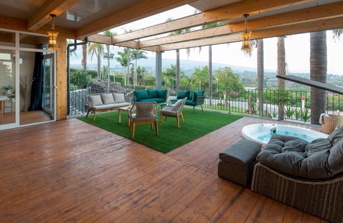 Santa Venerina Villa | 560 m² Villa ∙ 6 bedrooms ∙ 12 guests