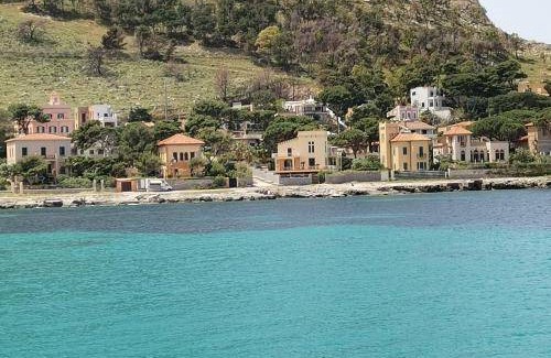 Sferracavallo Apartment | 60 m² Apartment ∙ 2 bedrooms ∙ 5 guests