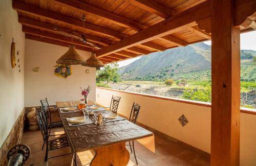 Bronte House | 60 m² House ∙ 2 bedrooms ∙ 7 guests