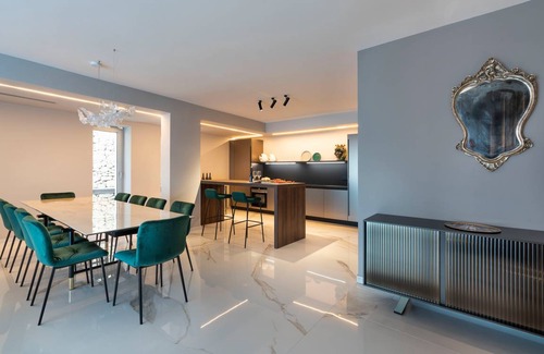 Giardini Naxos Villa | 600 m² Villa ∙ 10 bedrooms ∙ 20 guests
