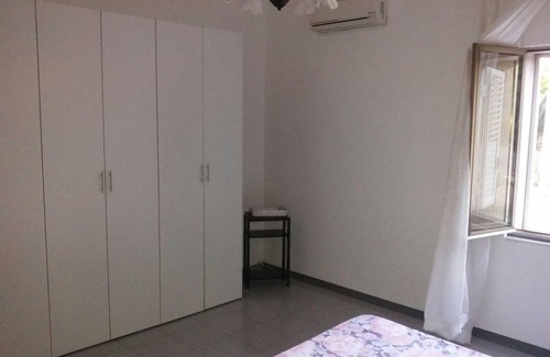 Grottasanta House | 63 m² House ∙ 2 bedrooms ∙ 4 guests