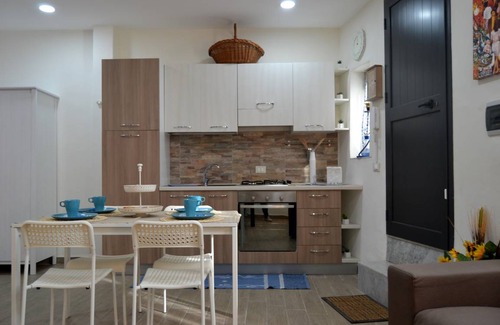 Montegrappa House | 65 m² House ∙ 2 bedrooms ∙ 4 guests