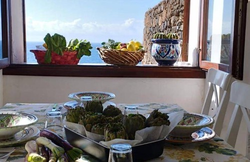 Pantelleria House | 65 m² House ∙ 2 bedrooms ∙ 6 guests