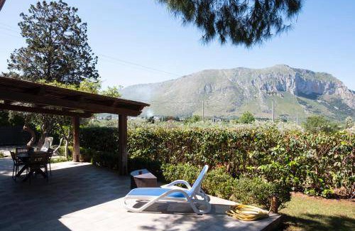 Castelluzzo Villa | 75 m² Villa ∙ 2 bedrooms ∙ 5 guests