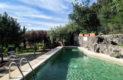 Santa Maria di Licodia Ski Chalet | 80 m² Chalet ∙ 1 bedroom ∙ 4 guests