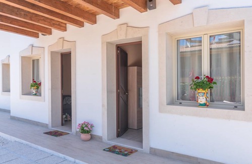 Brucoli House | 80 m² House ∙ 2 bedrooms ∙ 6 guests