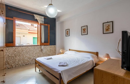 Casuzze House | 80 m² House ∙ 2 bedrooms ∙ 4 guests