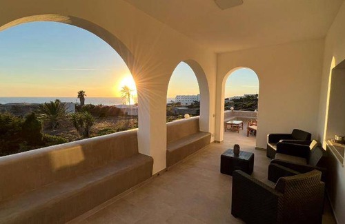 Pantelleria House | 80 m² House ∙ 2 bedrooms ∙ 4 guests