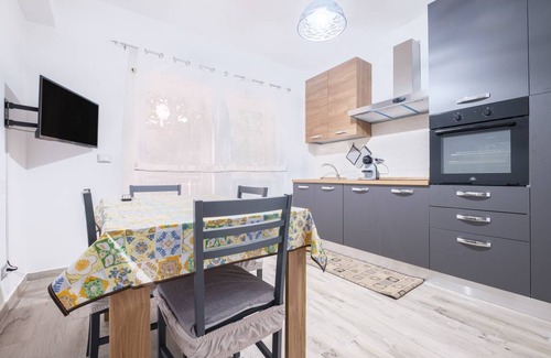 Province of Messina Apartment | 85 m² Apartment ∙ 2 bedrooms ∙ 5 guests