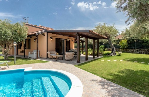 Capo Villa | 85 m² Villa ∙ 3 bedrooms ∙ 6 guests