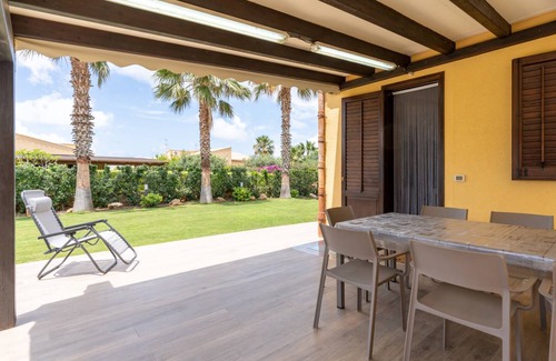 Custonaci Villa | 87 m² Villa ∙ 3 bedrooms ∙ 8 guests
