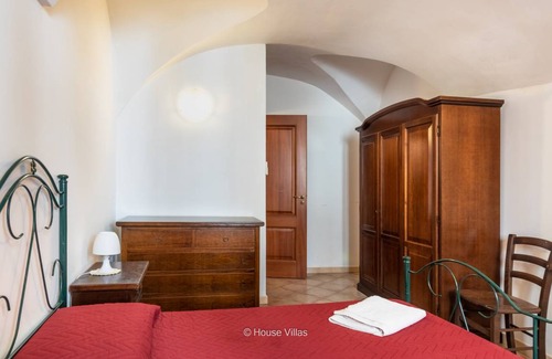 Noto Historic Centre Apartment | 88 m² Apartment ∙ 1 bedroom ∙ 4 guests