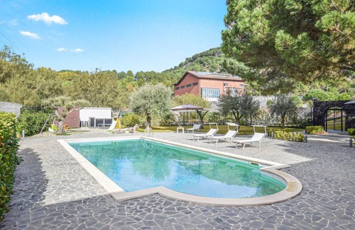 Nicolosi House | 90 m² House ∙ 2 bedrooms ∙ 6 guests