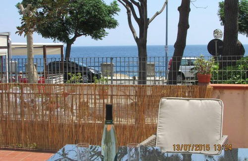 Ali Terme House | 90 m² House ∙ 4 bedrooms ∙ 11 guests
