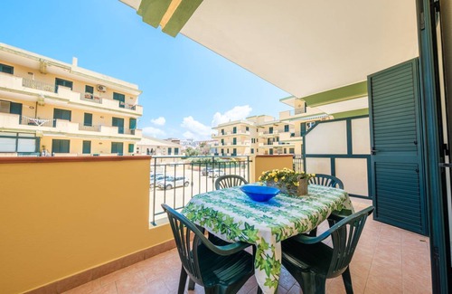 Milazzo Apartment | 98 m² Apartment ∙ 2 bedrooms ∙ 5 guests