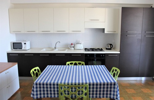 Cefalu Apartment | APARTMENT-1 WITH 2 ROOMS-NEAR THE SEA-PRIVATE PARKING-PANORAMIC VIEW