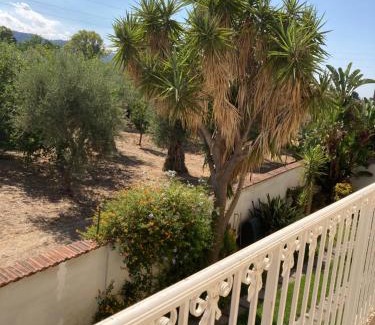 Priolo Gargallo Apartment | Apartment 1st floor in Villino Eliana