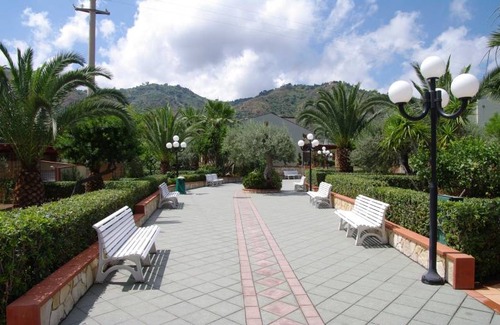Mazzaforno Apartment | Apartment ∙ 2 bedrooms ∙ 5 guests