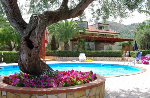 Mazzaforno Apartment | Apartment ∙ 2 bedrooms ∙ 5 guests