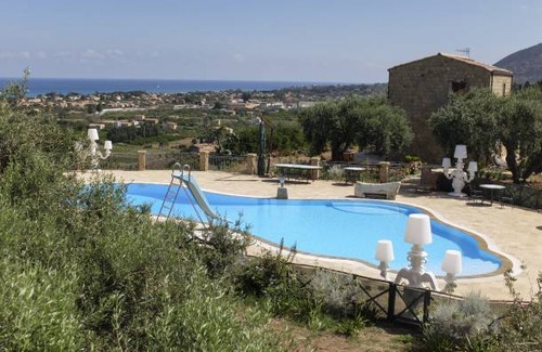 Lascari Apartment | Apartment ∙ 2 bedrooms ∙ 6 guests
