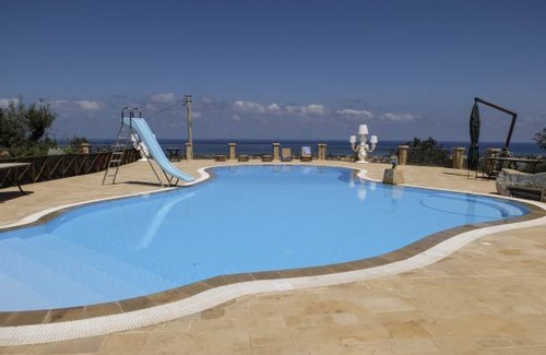 Lascari Apartment | Apartment ∙ 2 bedrooms ∙ 6 guests