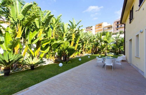 Alcamo Apartment | Apartment ∙ 8 guests