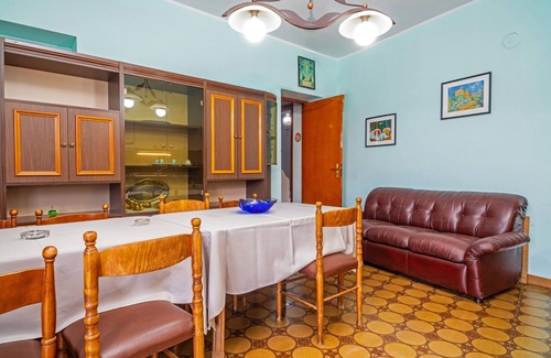 Maletto Apartment | Apartment 'Appartamento Turistico-Rosina Etna' with Mountain View, Private Terrace and Wi-Fi