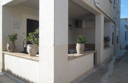 Tre Fontane Apartment | Apartment Holiday home Three fountains