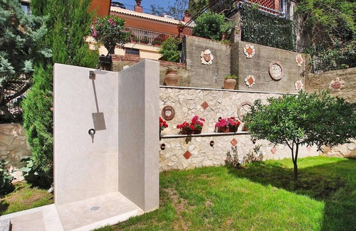 Taormina Apartment | Apartment in Taormina with jacuzzi