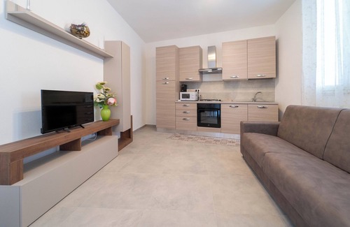 Solarino Apartment | Apartment La Loggia, offers all comforts for a relaxing vacation.