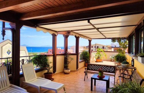 Piraino Apartment | "Appartamento del Mare Gliaca" con vista Isole Eolie,ampia terrazza,wifi e parcheggio gratuito