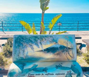 Santa Teresa di Riva House | Appartamento al mare