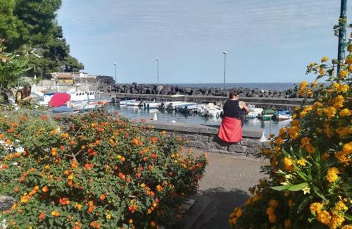 Picanello-Ognina-Barriera-Canalicchio Apartment | appartamento sabbia dell' etna