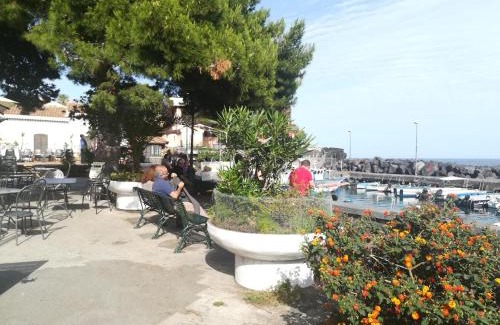 Picanello-Ognina-Barriera-Canalicchio Apartment | appartamento sabbia dell' etna