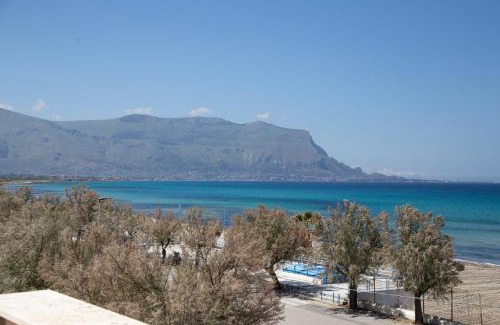 Isola delle Femmine Apartment | AR Palace Hotel - Palermo