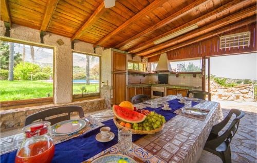 Trabia House | Awesome Home In Trabia With Wifi