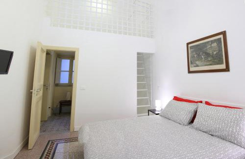 Corso dei Mille - Sant'Erasmo Bed & Breakfast | B&B Giulio Cesare 24