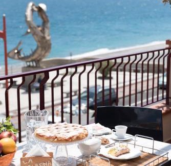 Santa Teresa di Riva Bed & Breakfast | B&B La Sirena