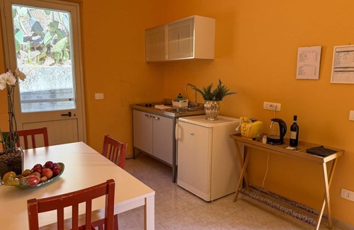 Mazzarino Apartment | Bartoli Estate - Bouganville